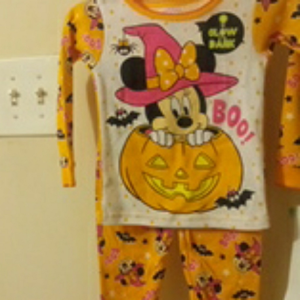 Disney baby pj glow in dark new